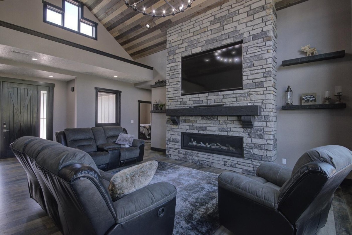 Dusty Diamond Lodge Deadwood , SD Black Hills Premier Vacation Homes